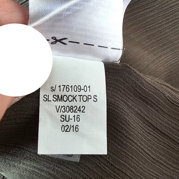 Banana Republic Ruched Pintuck Smocked Sleeveless Blouse Top, S, Olive - Picture 9 of 9